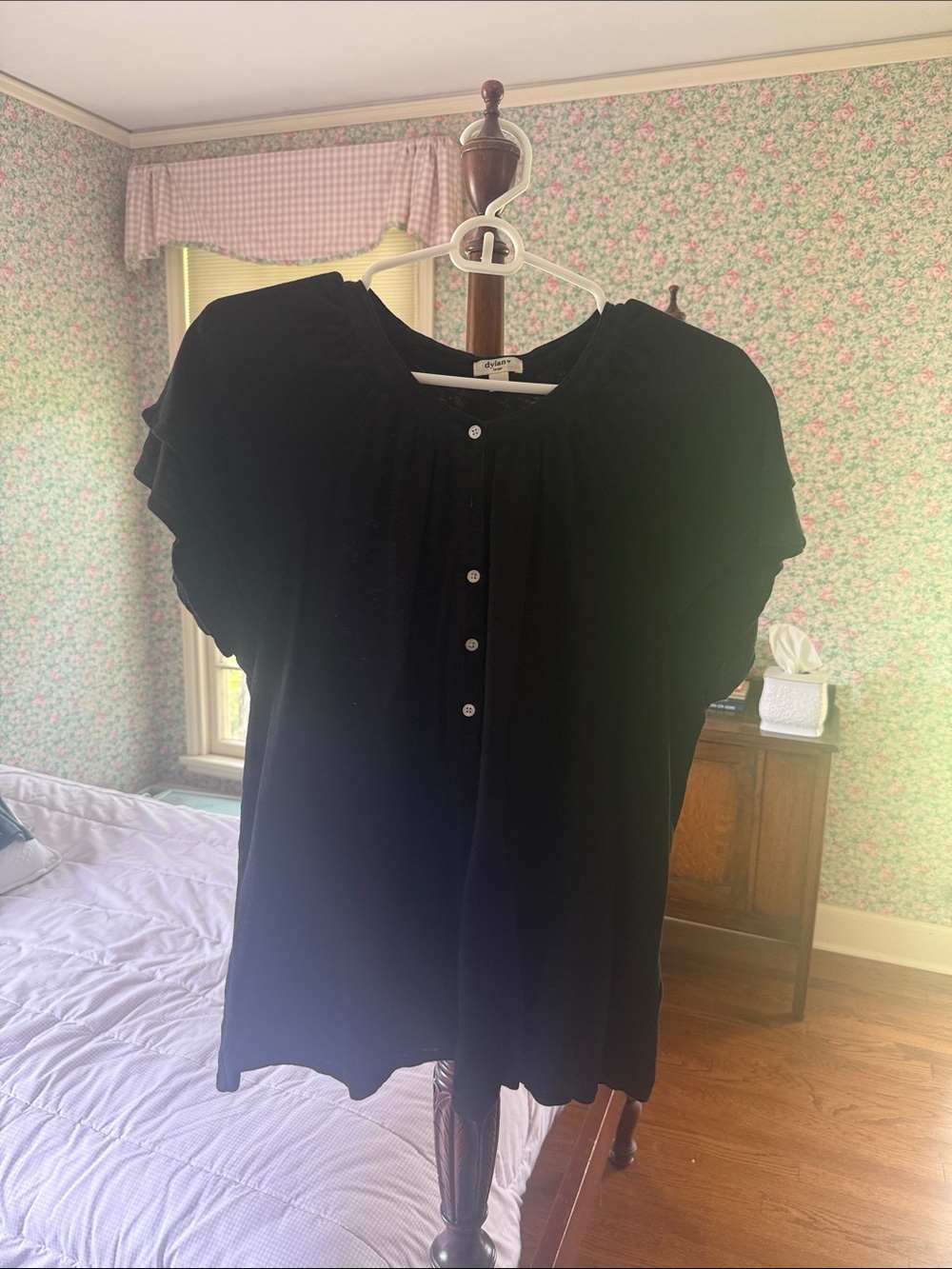 dylan Black Button-Front Short Sleeve Blouse